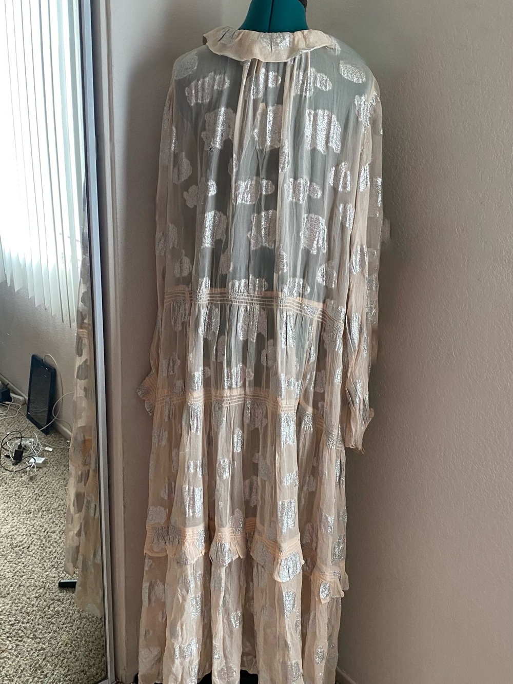 Anthropologie Cream and Silver Tassel Tie Long Metallic Dot Maxi Dress 3X - Picture 3 of 6